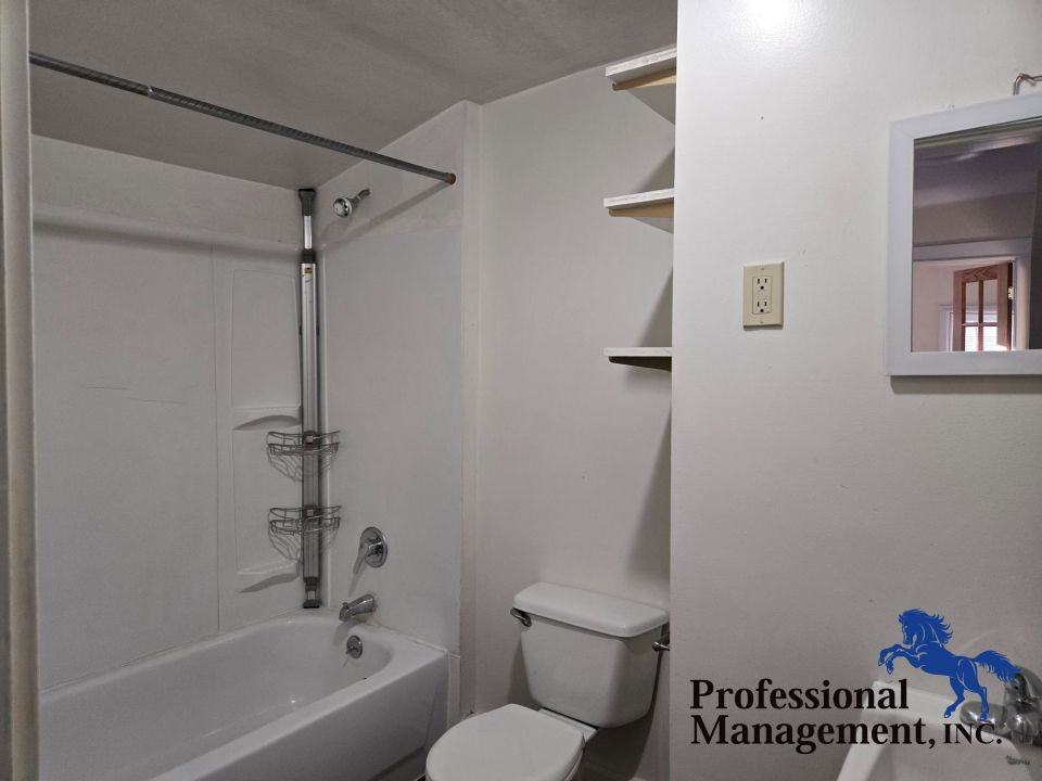 25 Alderson Ave #1 - Photo 6 of 6