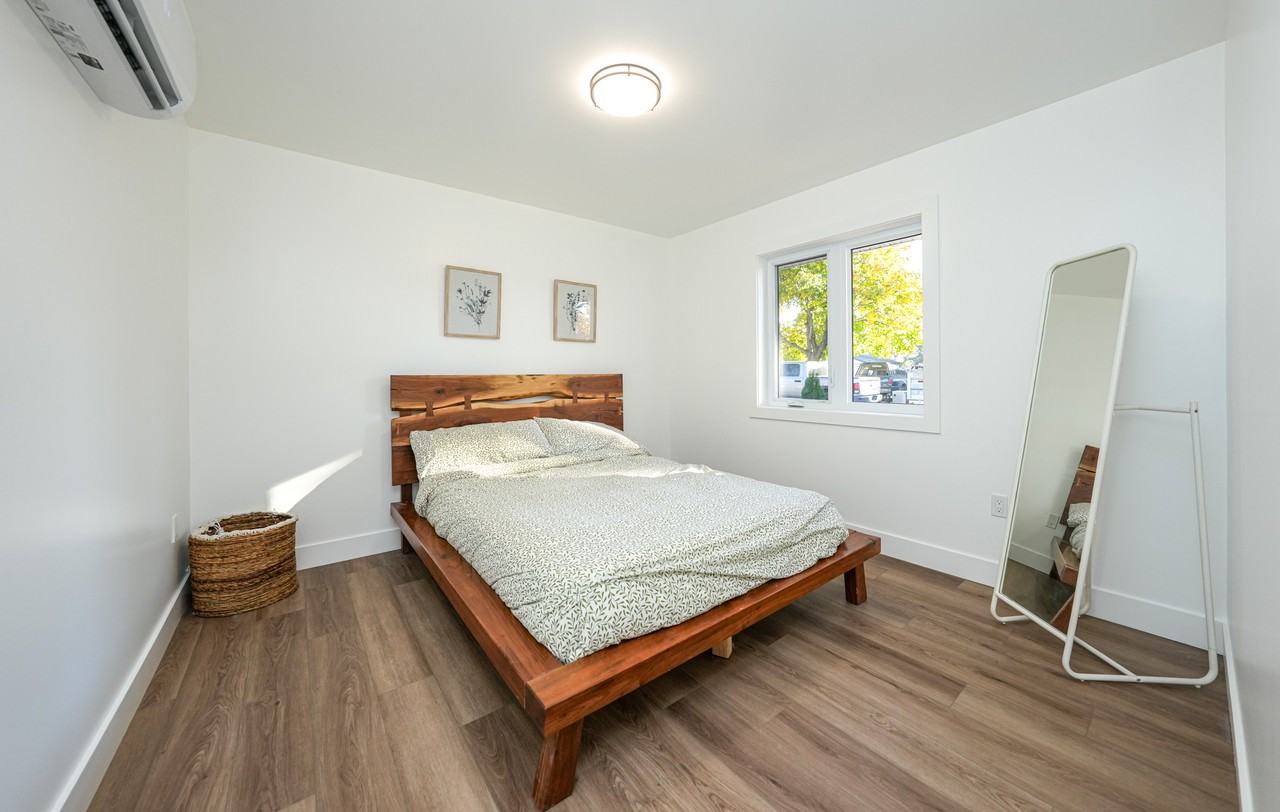 218 Ardross Street #1 - Photo 3 of 7