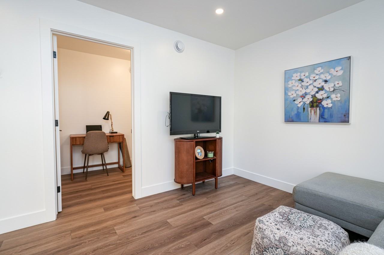 218 Ardross Street #1 - Photo 6 of 7