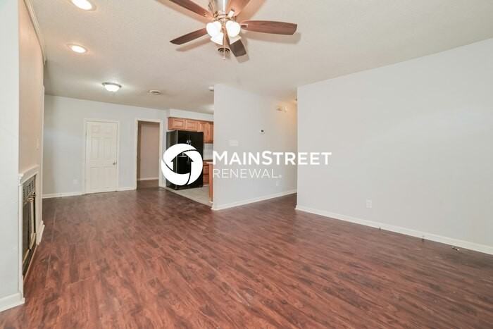 2305 Ridgecrest Drive - Photo 3 of 16