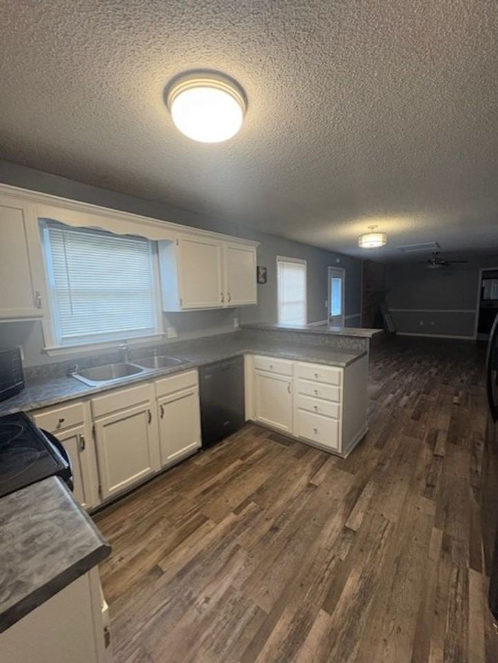 23287 Pioneer Drive - Photo 7 of 11