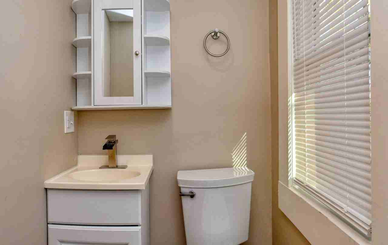 1249 Wright St - Photo 6 of 24