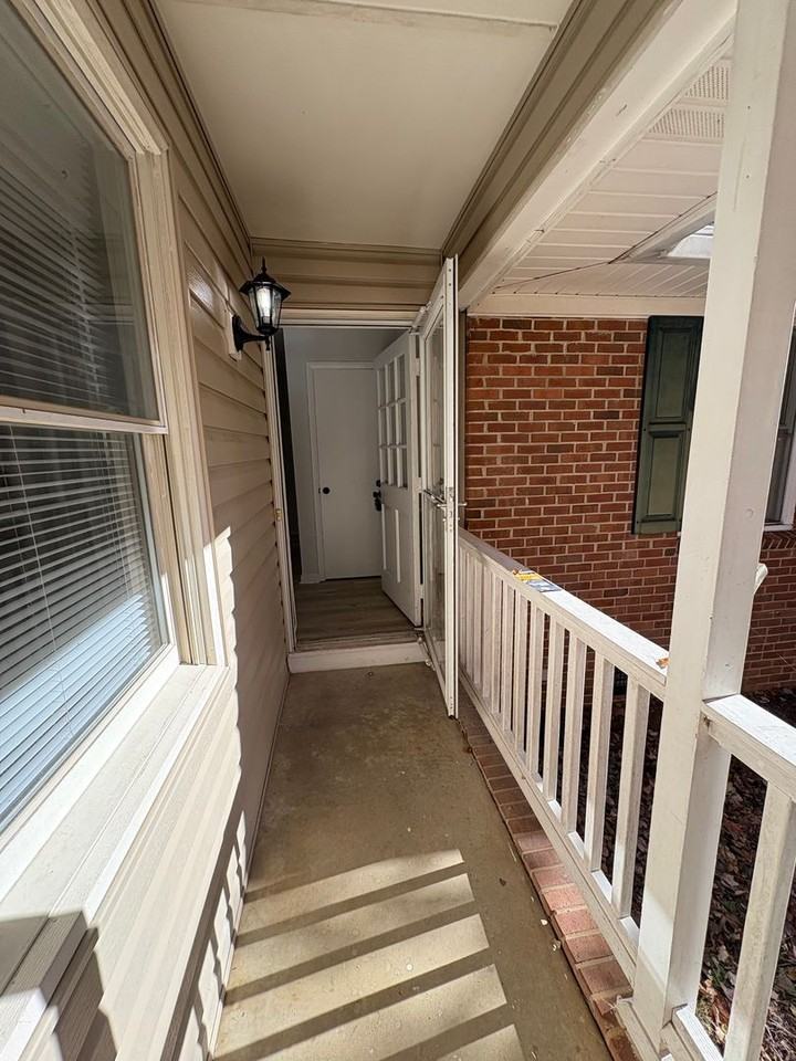 5204 Bayberry Lane - Photo 2 of 11