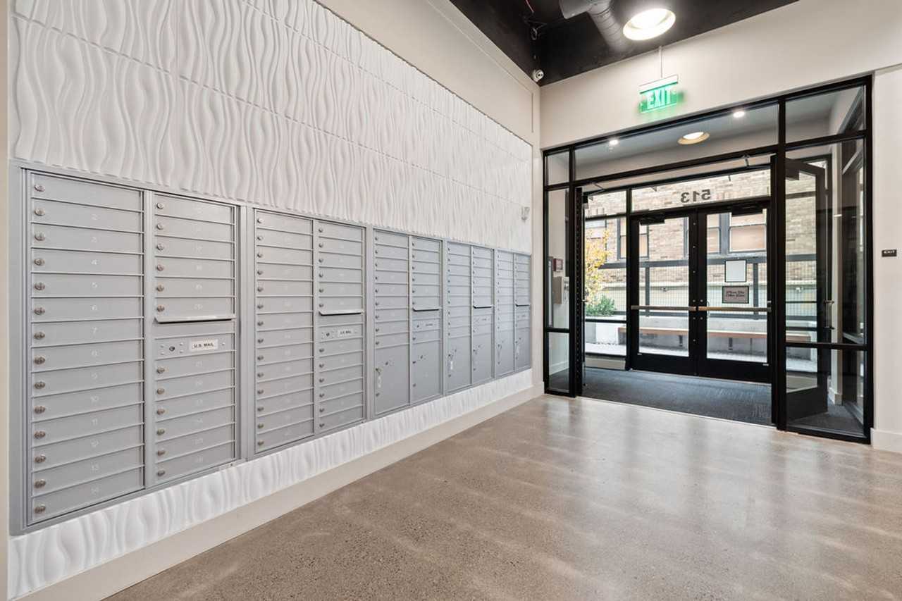 Niwa Apartments | Modern City Living in Lower Queen Anne | Market - Photo 5 of 50