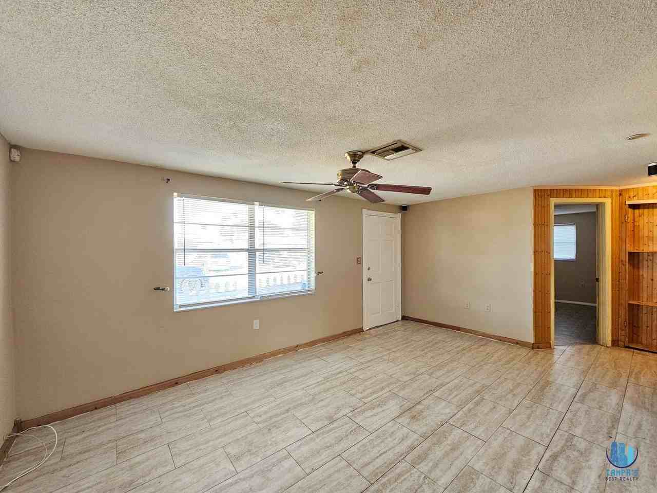 3048 Coldwell Dr - Photo 3 of 16