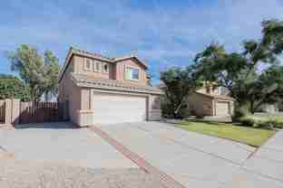 2300 E Augusta Ave - Photo 1 of 1