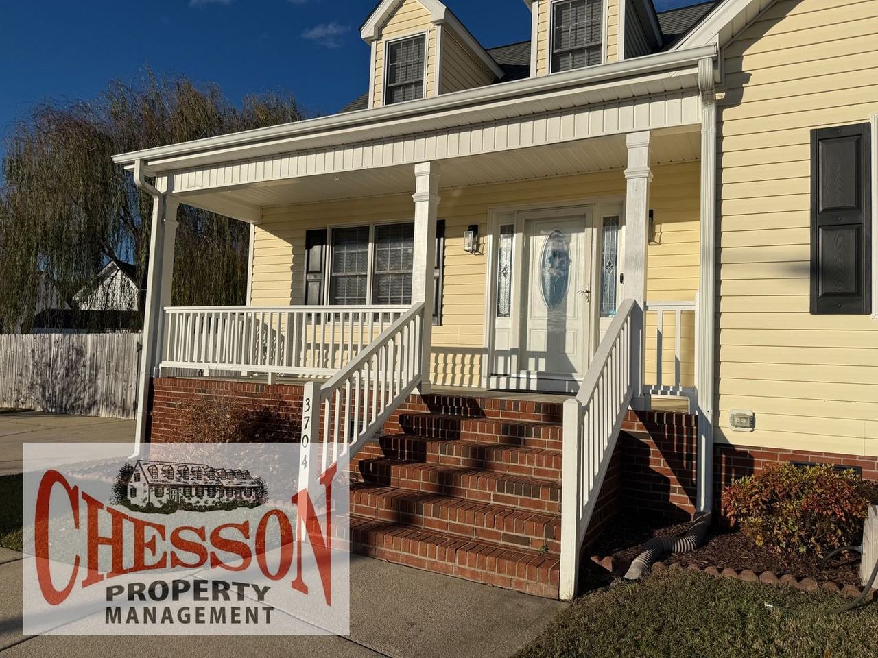 3704 Warwick Pl - Photo 2 of 24