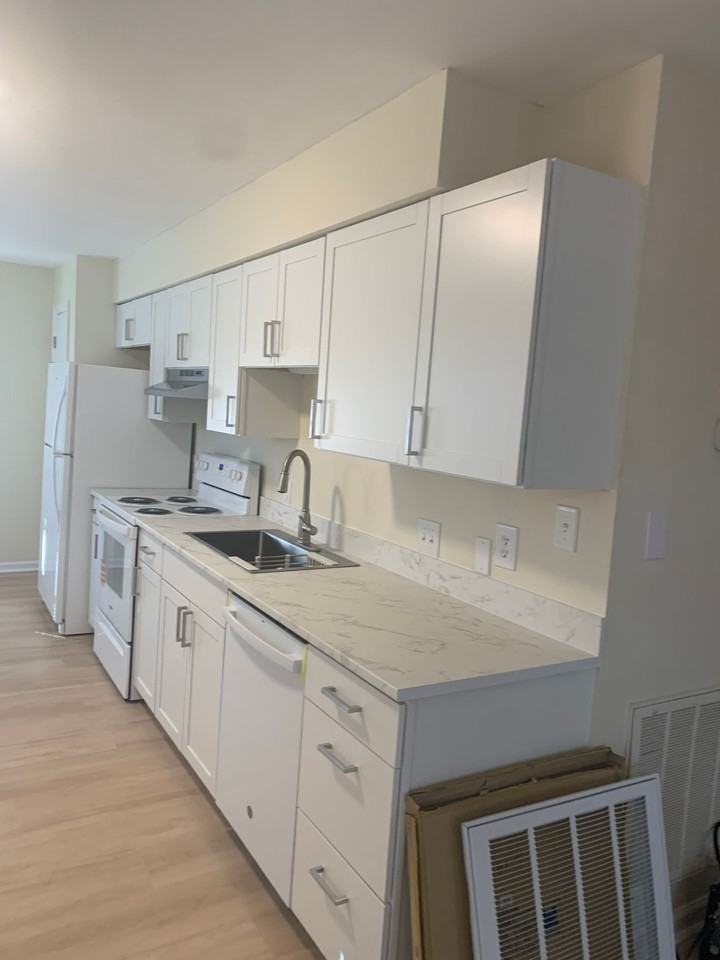 2401 - Photo 2 of 15