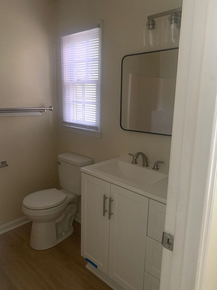 2401 - Photo 5 of 15