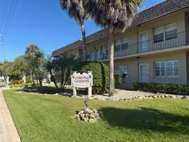 featured image of 1047 Hartley Ave