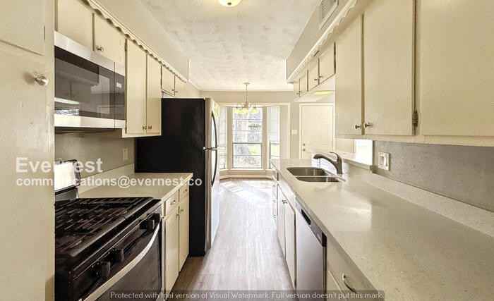 2011 Williamsburg Ct S - Photo 3 of 16
