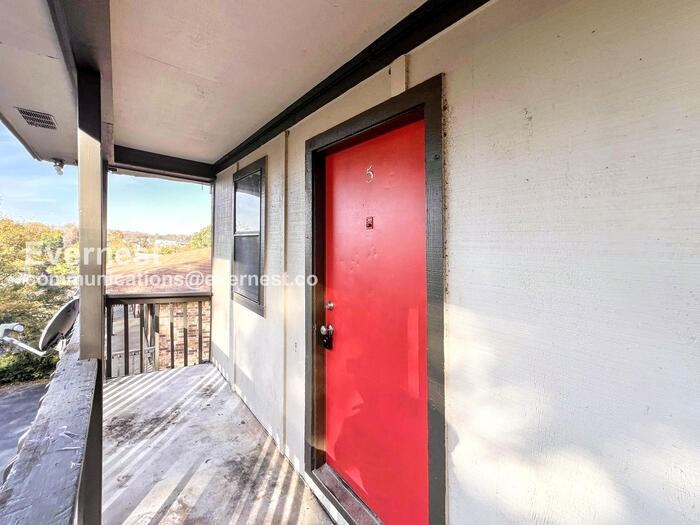 9 Meredith Ct #5 - Photo 2 of 16