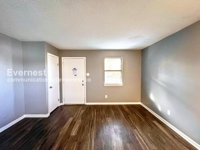 9 Meredith Ct #5 - Photo 3 of 16