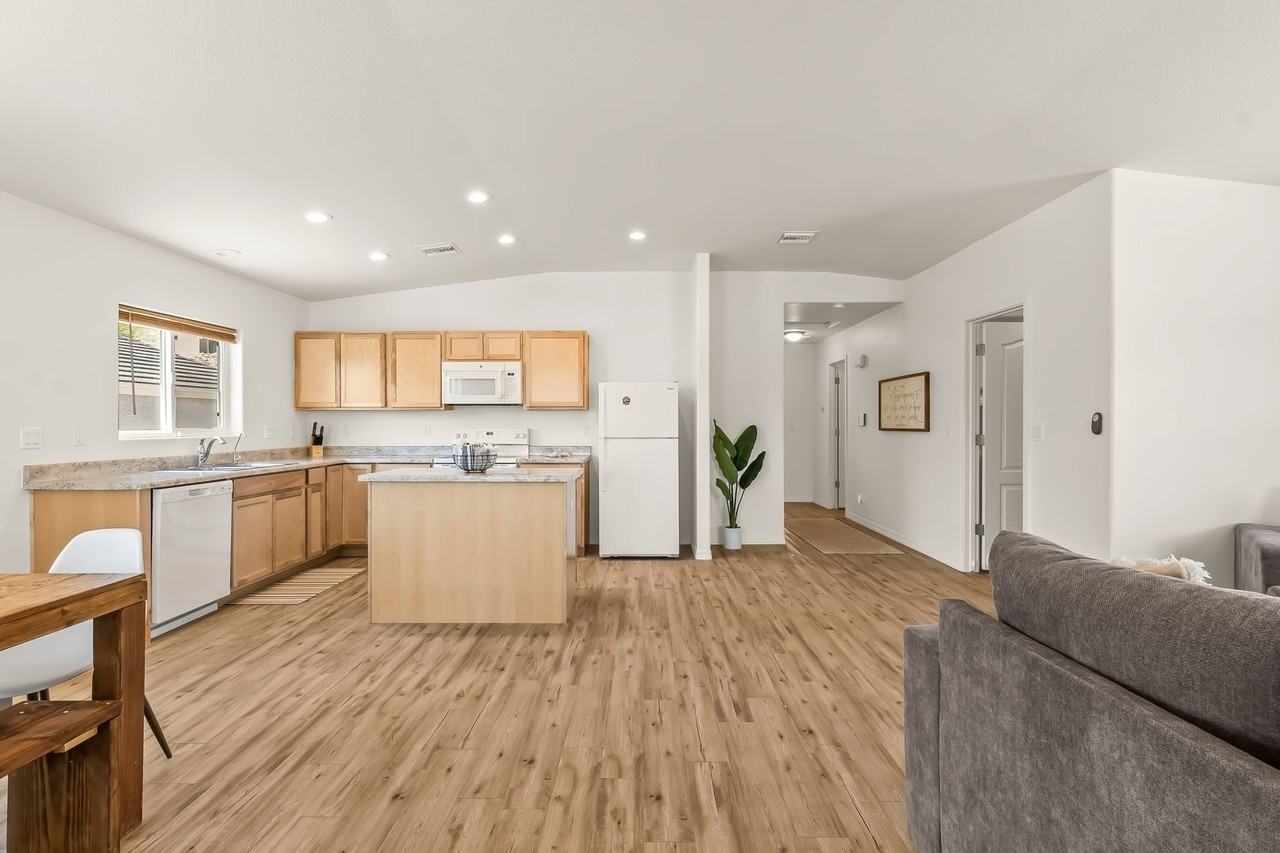 2631 Bear Mountain Loop - Photo 7 of 25