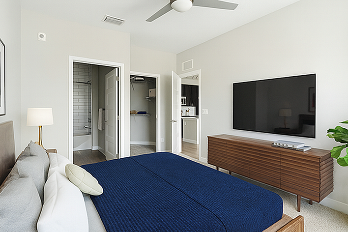 81 West - Photo 7 of 25