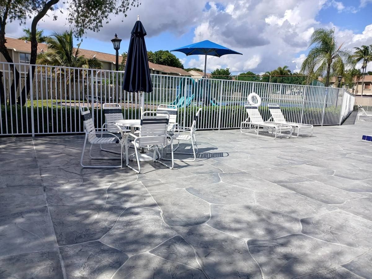 11174 Northwest 36th Street - Photo 7 of 10