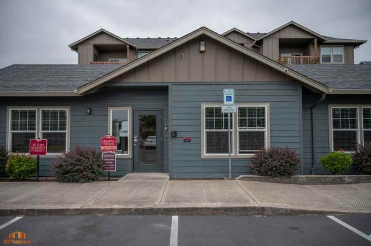 Plumtree Apartments - Photo 4 of 23