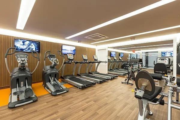 East 57th Street #10J - Photo 4 of 5