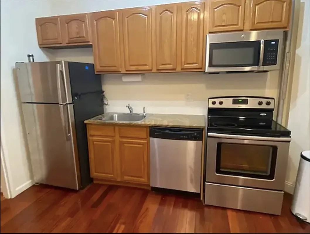 129 W 56th St #5D - Photo 5 of 6