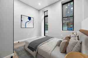 featured image of 437 W 46th St #1R