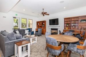 featured image of 434 Villa Avenue