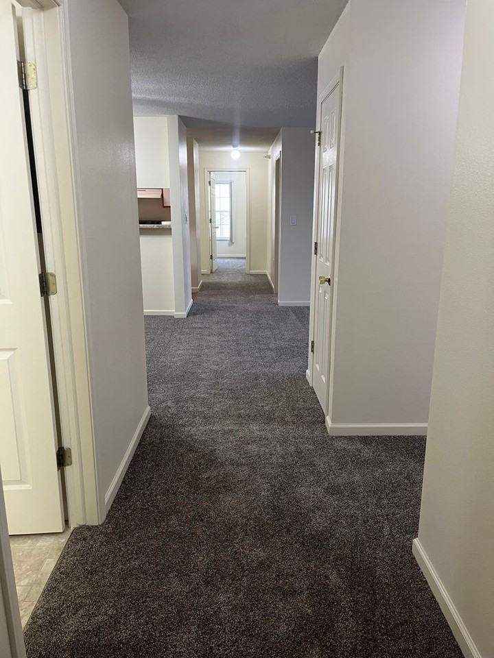 Ashley Square Apartments - Photo 6 of 15