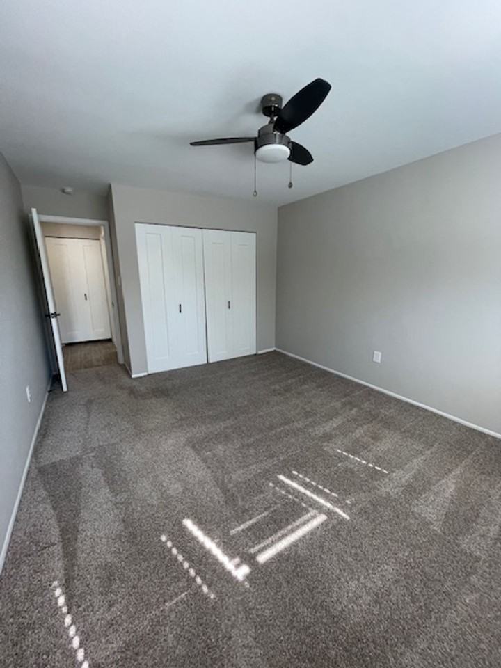 333 Marshall Apartments - Photo 3 of 6