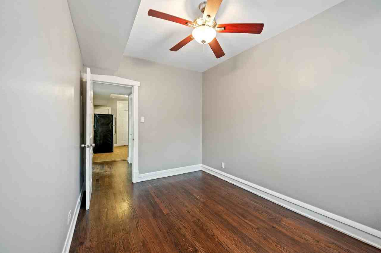 3748-3752 W. Division - Photo 5 of 24