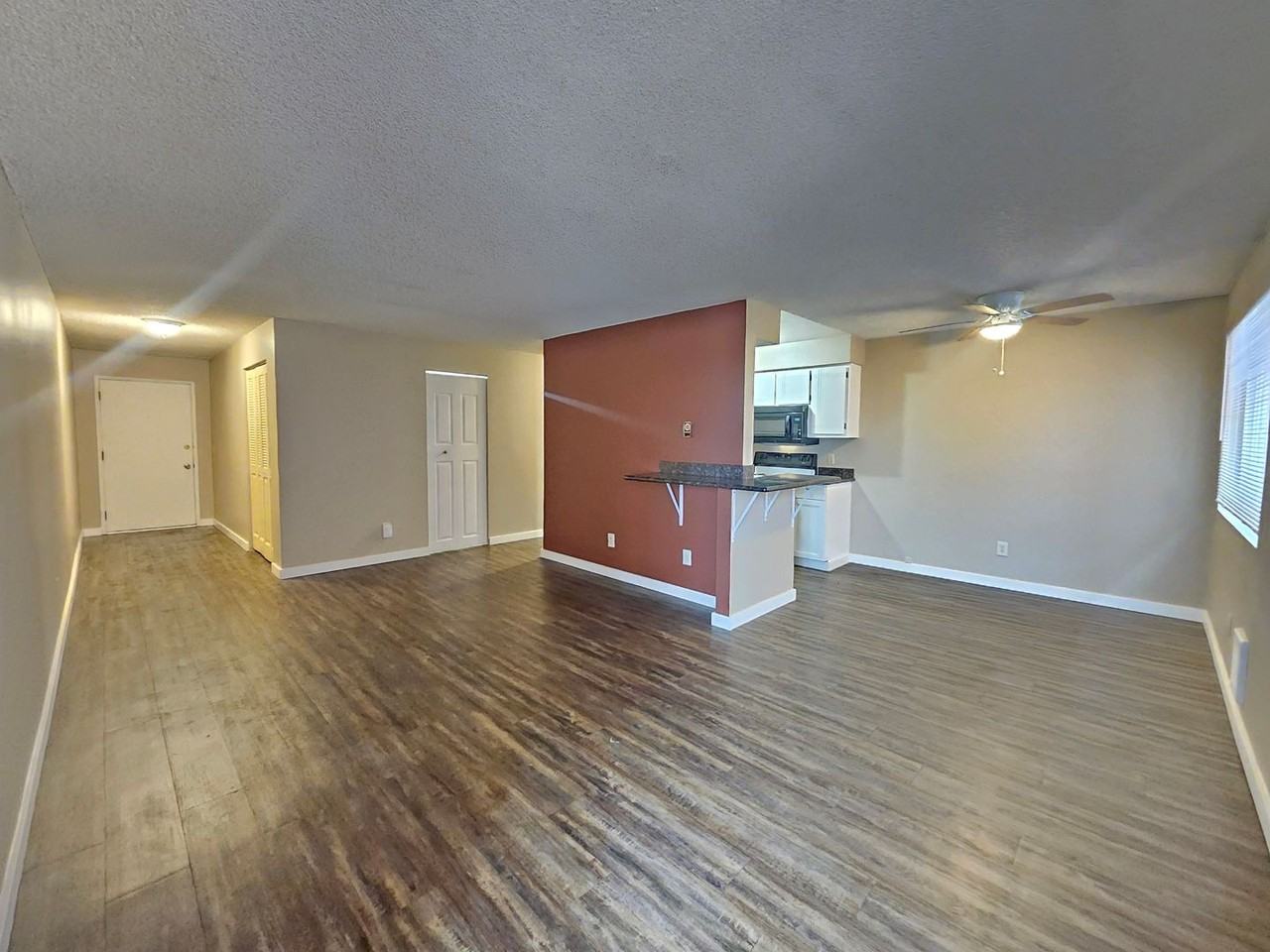 LaVista Citta - Photo 5 of 25