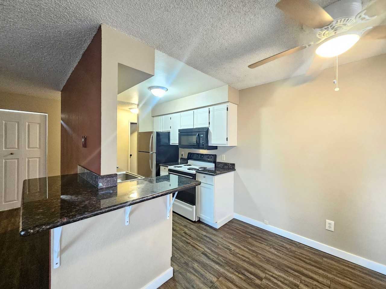 LaVista Citta - Photo 6 of 25