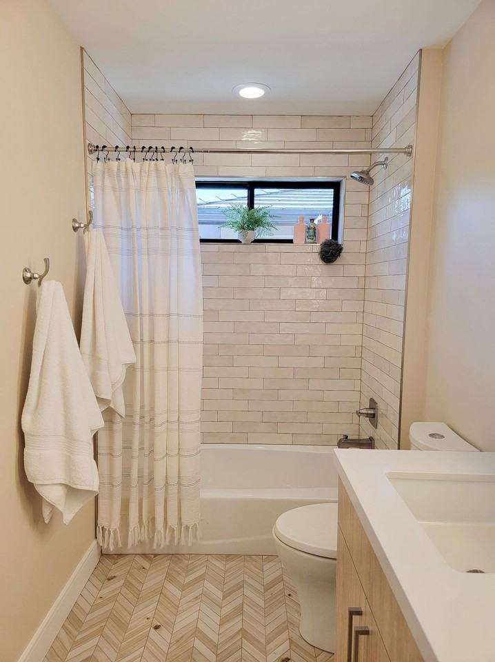 437 Montezuma St - Photo 7 of 12