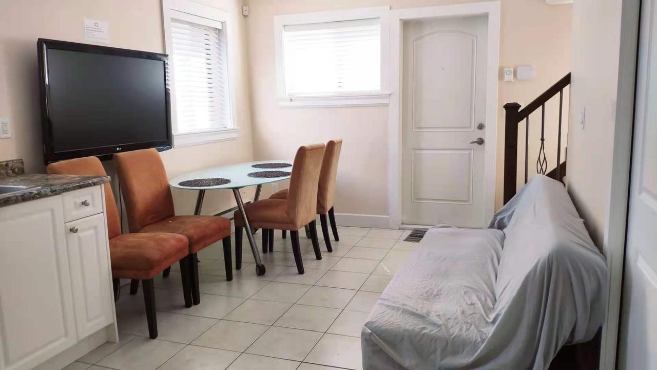 636 West 50th Avenue - Photo 2 of 9