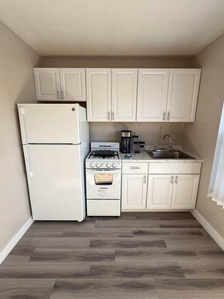 Sea View Apts - Photo 4 of 12