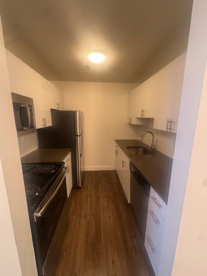 SilverBrick Lofts - Photo 4 of 8