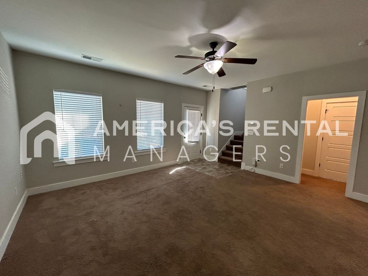 536 Polo Way - Photo 4 of 39