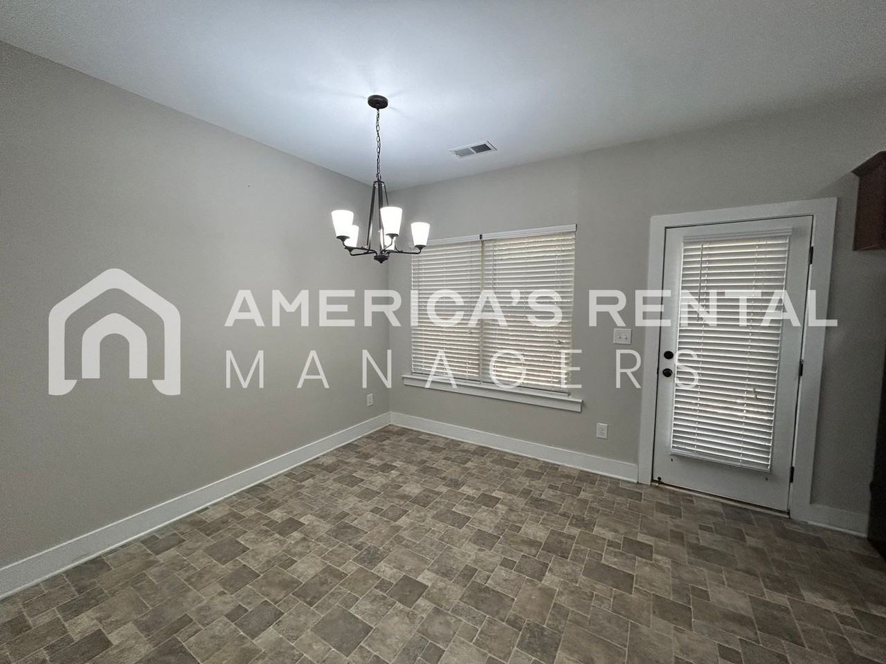 536 Polo Way - Photo 7 of 39