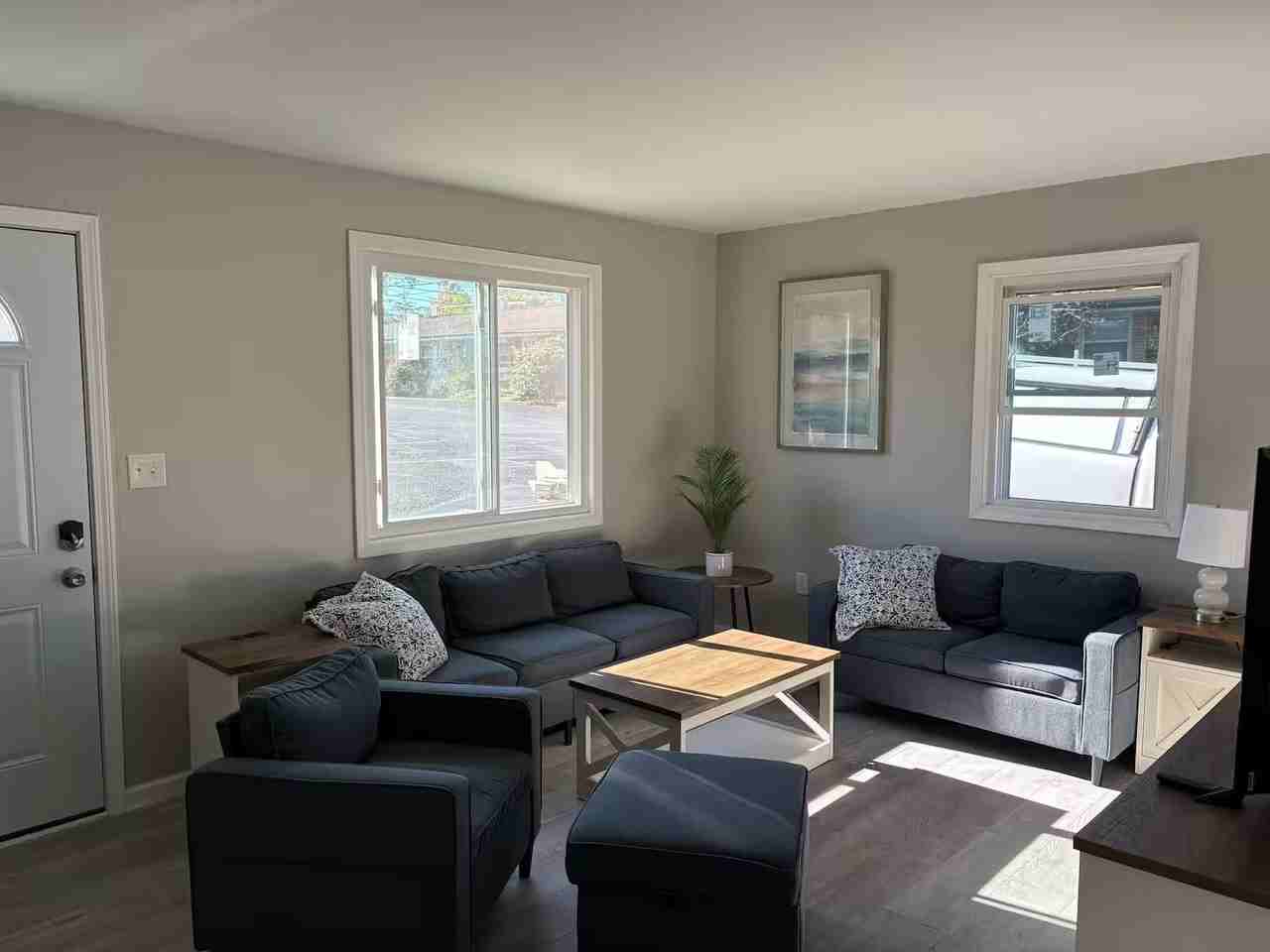 Cardinal MPARK - Photo 2 of 24