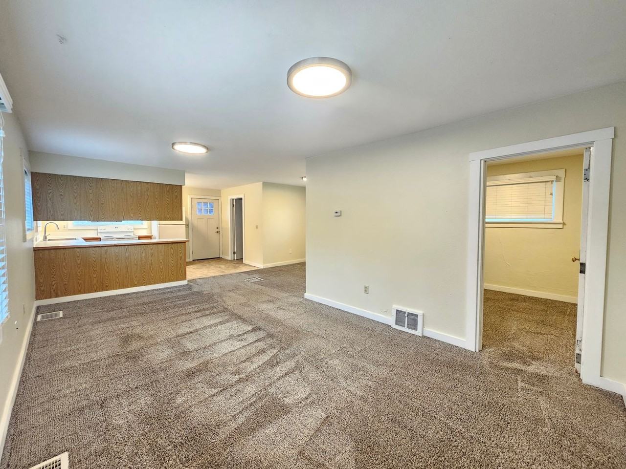 2225 West 10th Avenue - Photo 6 of 26