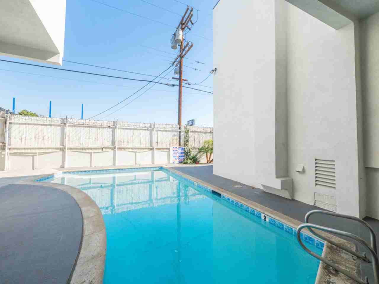 1928 Chariton St - Photo 3 of 3