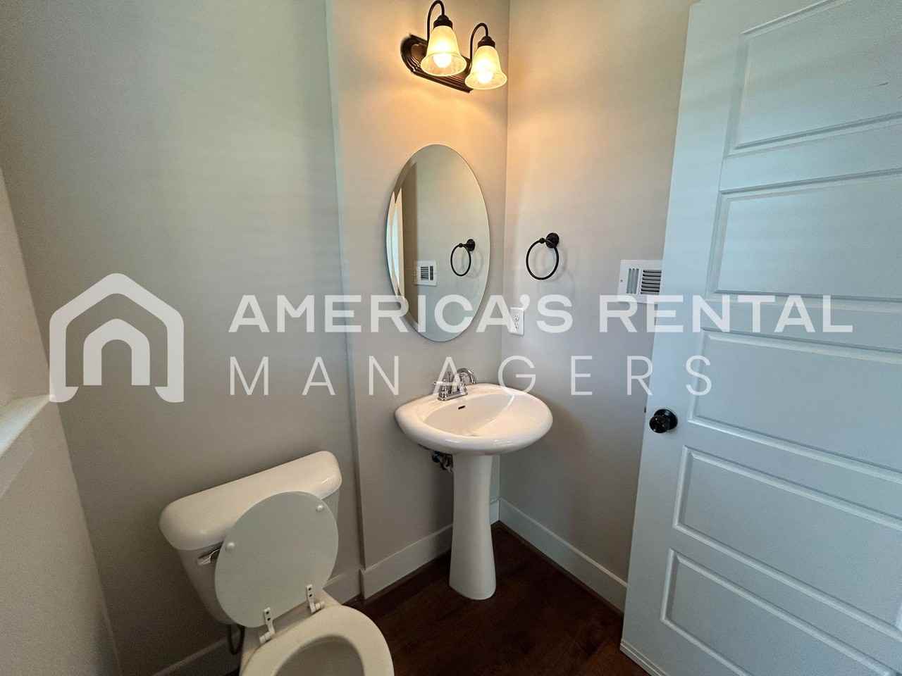 538 The Heights Ln - Photo 6 of 37