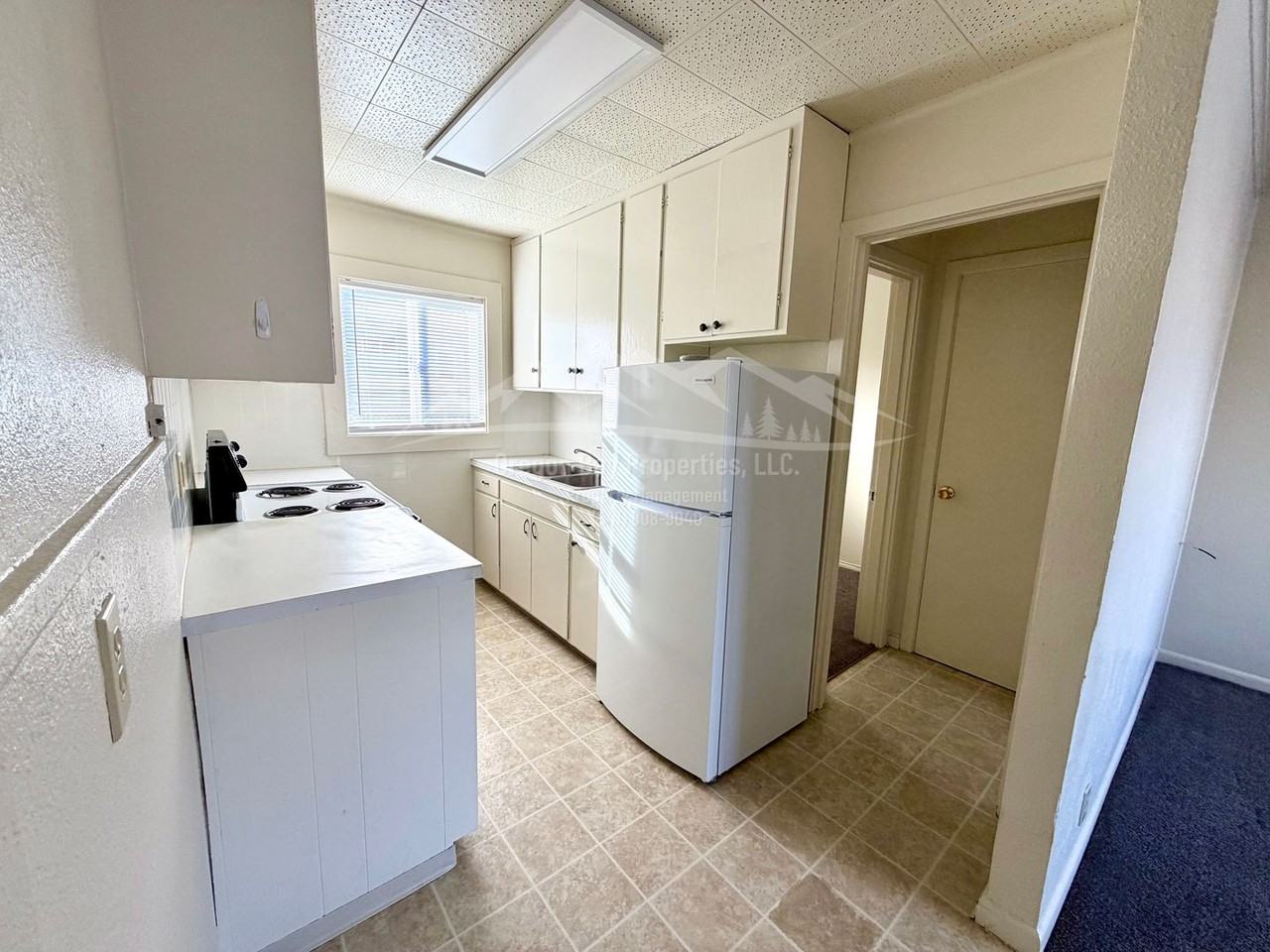 Winchester Ave. Apartments - Photo 4 of 16