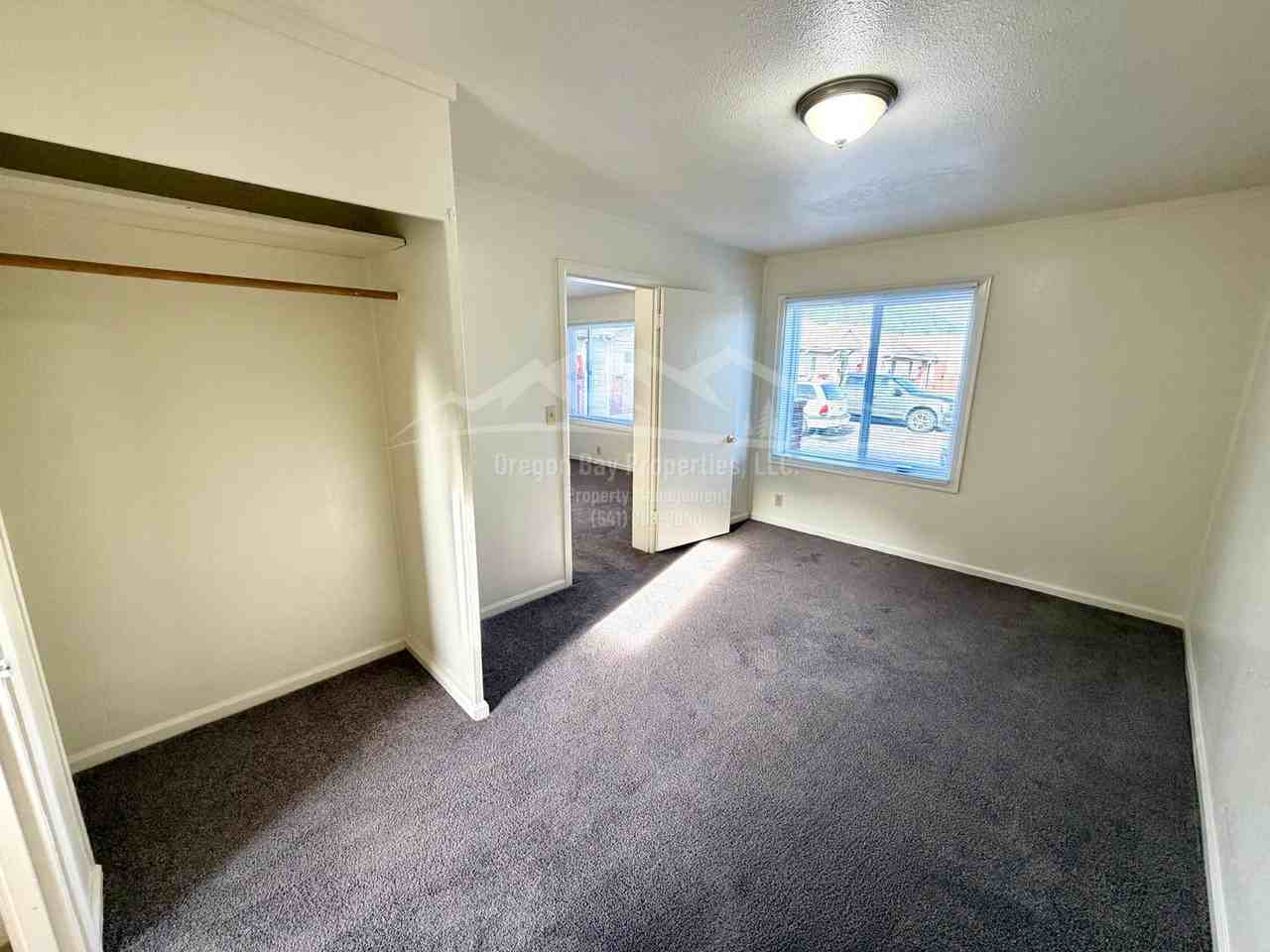 Winchester Ave. Apartments - Photo 6 of 16