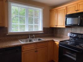 featured image of 123 E Park Ave