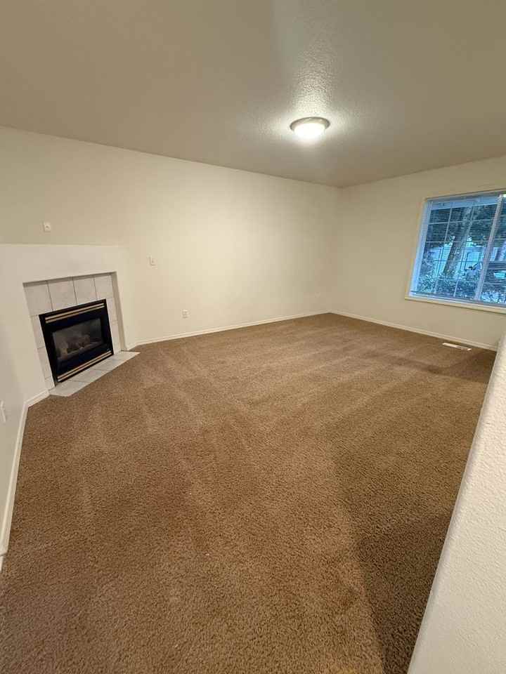 17501 Southeast 16th Circle - Photo 3 of 17