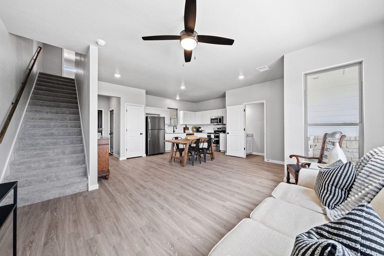 812 Meiomi Dr - Photo 6 of 24