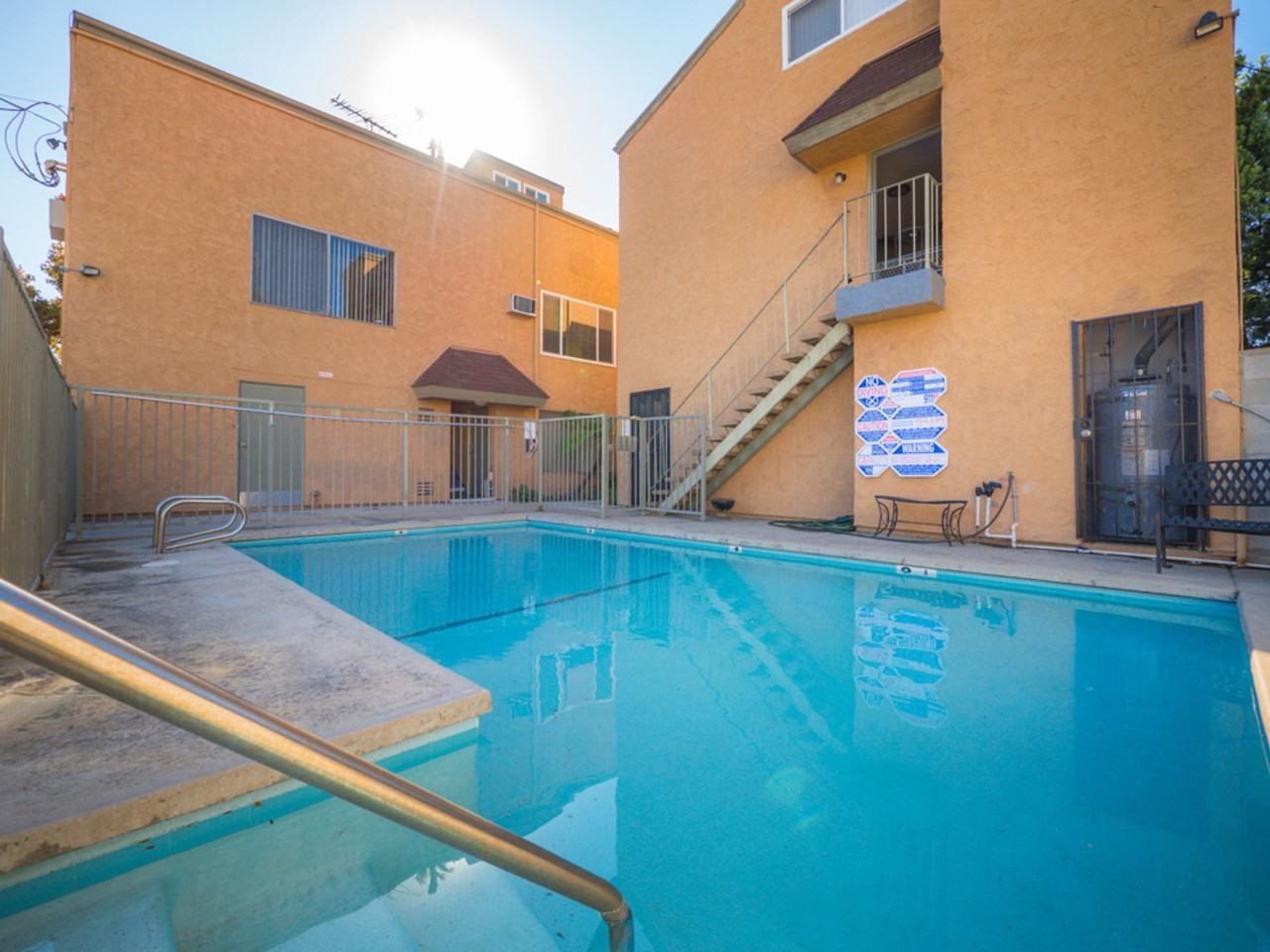 5708 Tujunga Ave - Photo 4 of 6