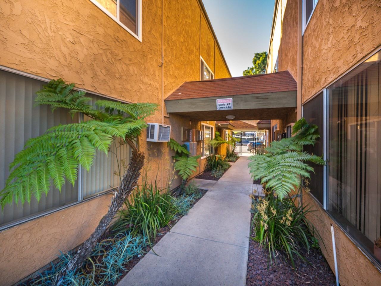 5708 Tujunga Ave - Photo 5 of 6