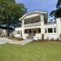 featured image of 105 S Zetterower Ave