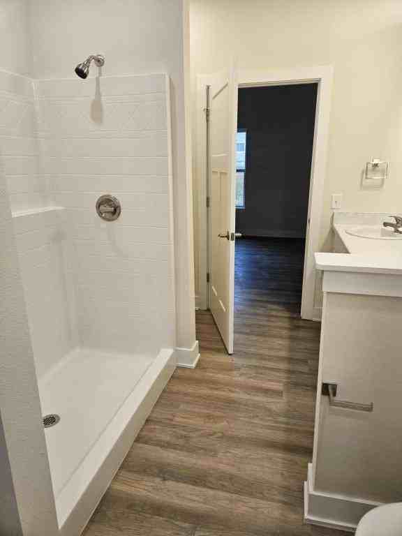 1105 Emerald Cove Drive, Clear Lake, IA 50428 - Photo 5 of 11