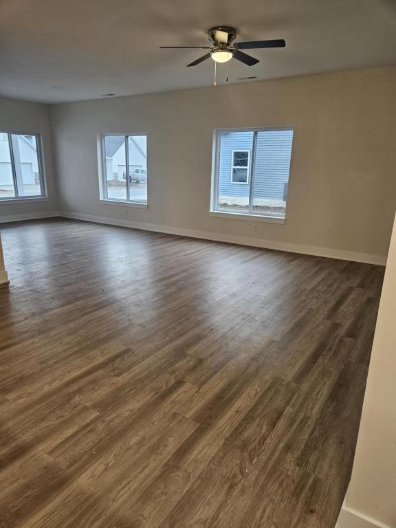 1107 Emerald Cove Dr. Clear Lake, IA 50428 - Photo 4 of 11